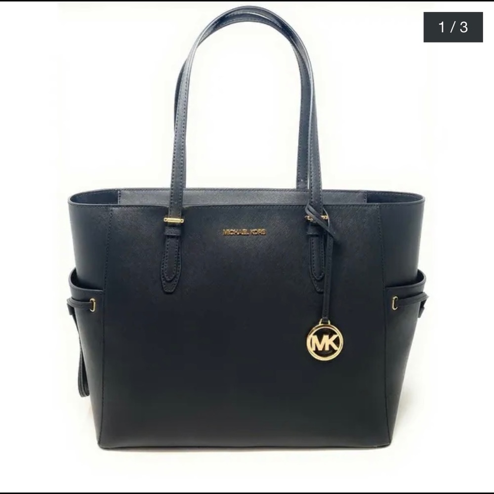 Black Michael Kors Gilly tote bag. NWT.